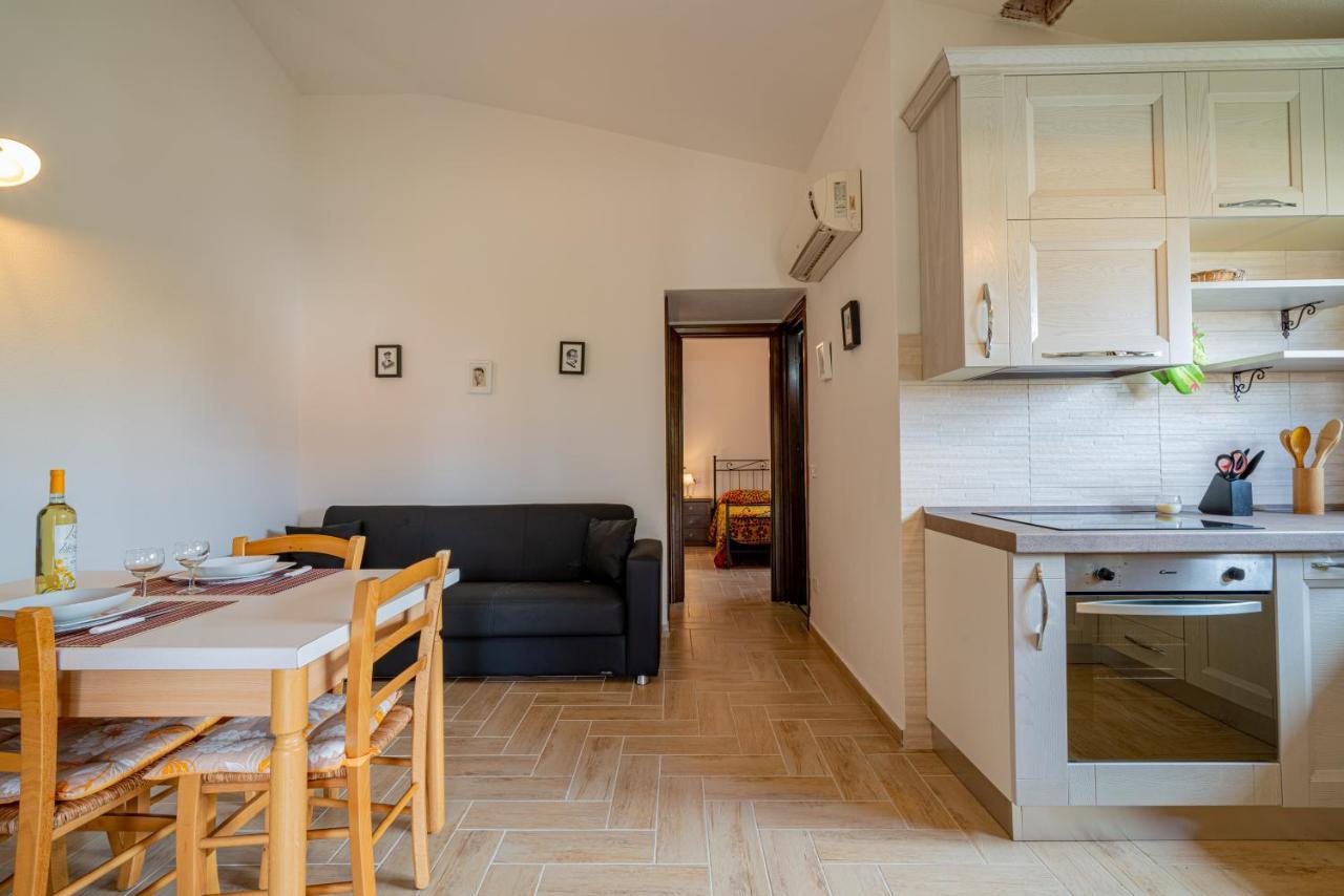 Trilocale Le Canne 4 Posti Letto Con Giardino E Posto Auto Privato San Teodoro (Sardinia)