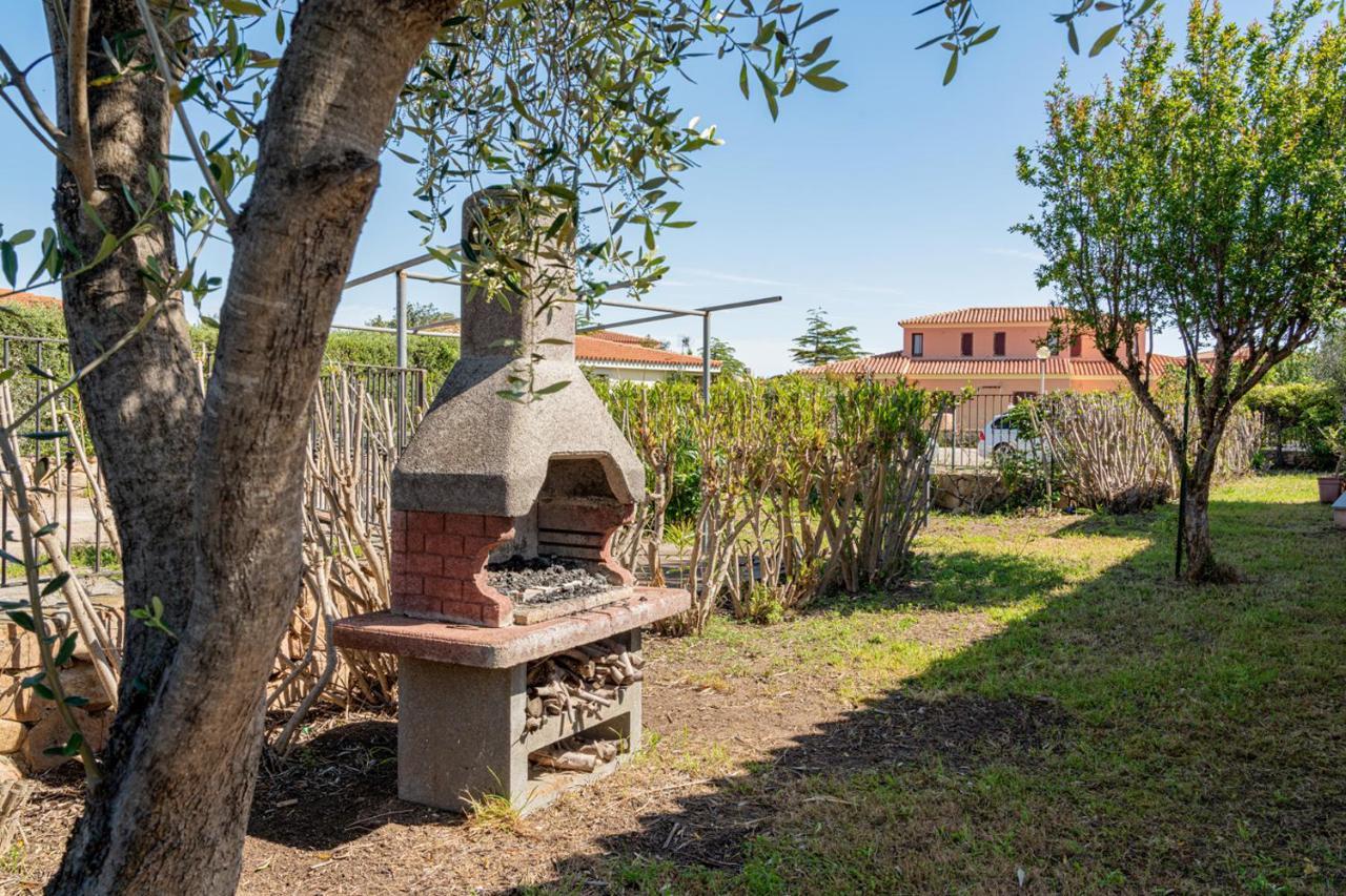Holiday home Trilocale Le Canne 4 Posti Letto Con Giardino E Posto Auto Privato San Teodoro (Sardinia)
